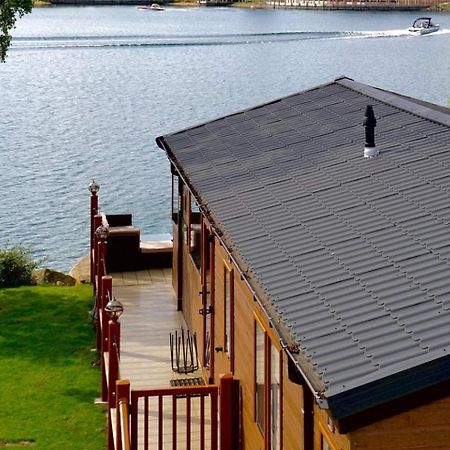 Fable Lodge Tattershall Lakes - Luxury Lakeside Lodge With Hot Tub Buitenkant foto
