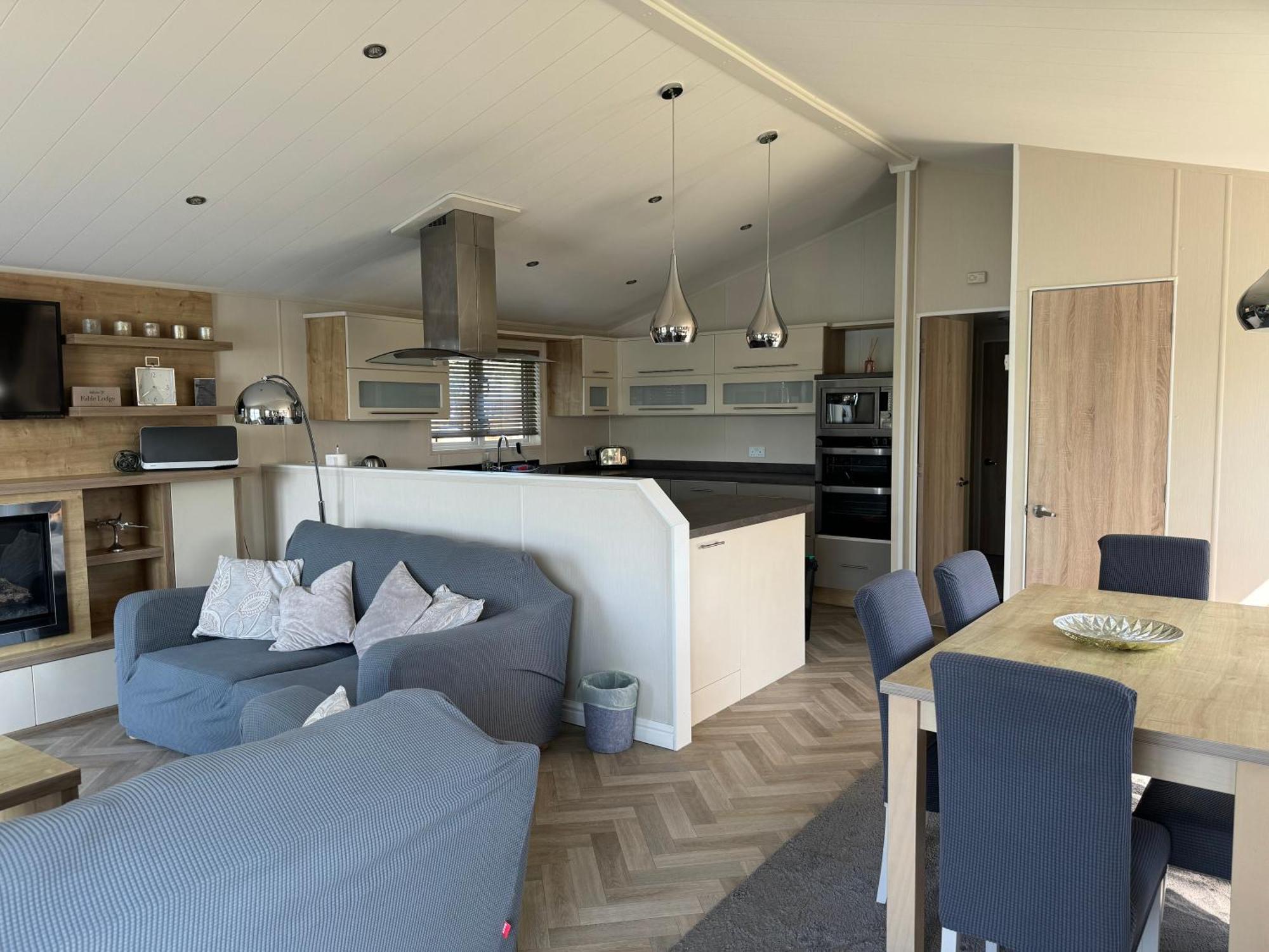 Fable Lodge Tattershall Lakes - Luxury Lakeside Lodge With Hot Tub Buitenkant foto